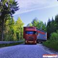 Vrachtwagen van Vroegindewey in het Noorse berglandschap